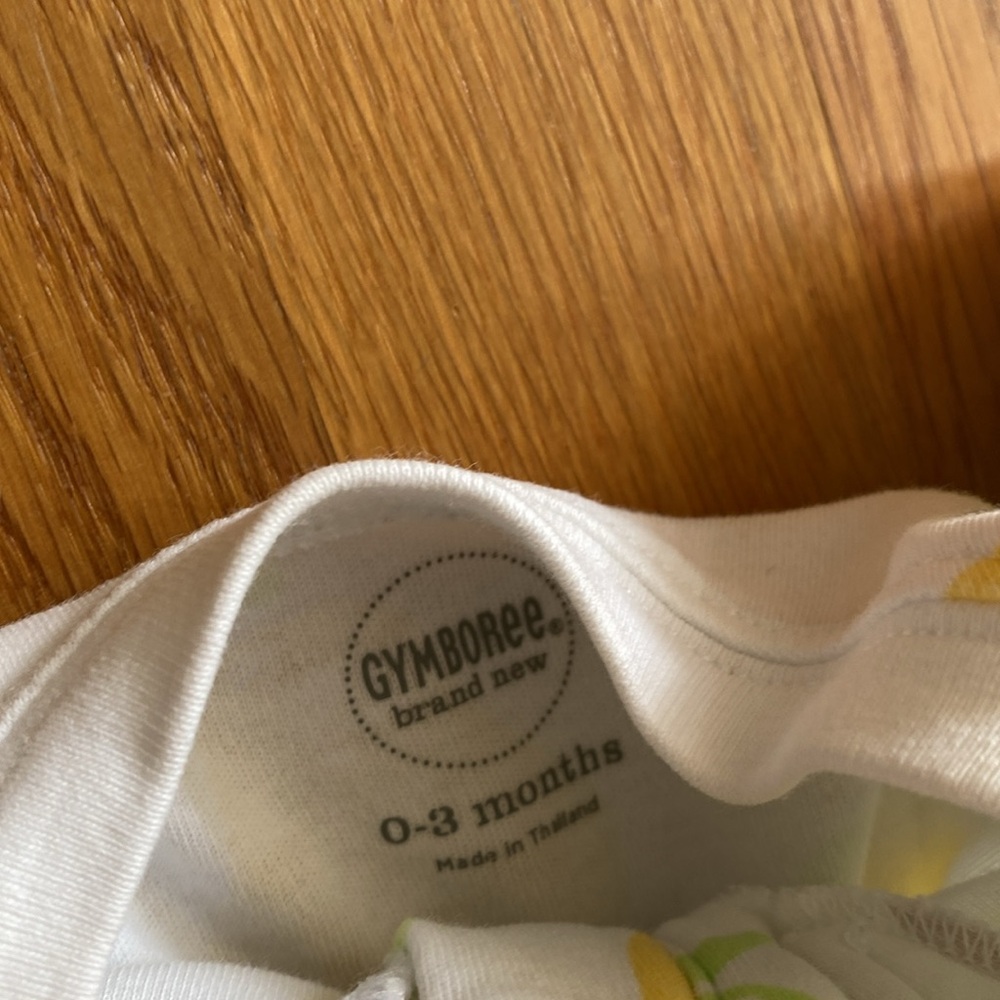 0-3M Baby Gap and Gymboree Sleep and Play Pajamas - Picture 10 of 10